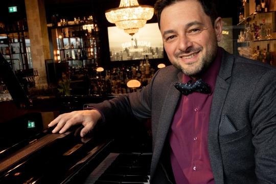 Fadi Gaziri - Piano :: Sänger :: DJ