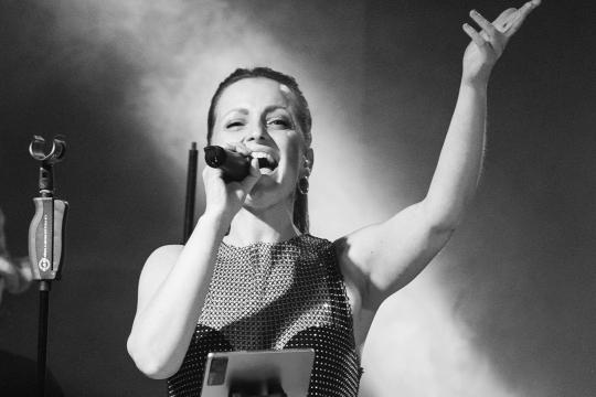 Vera Bäckmann Sängerin Aschaffenburg Vera Bäckmann Sängerin Aschaffenburg