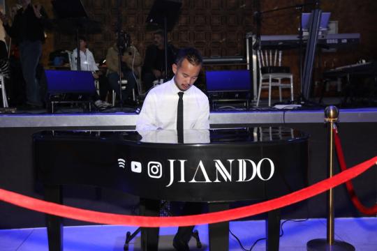 JIANDO