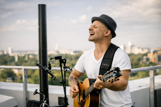 Tom White-Gruber (1-Man-Band, DJ) Tom White-Gruber (1-Man-Band, DJ)