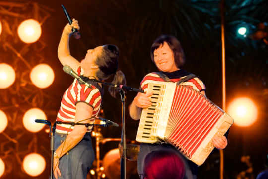 Ladies AHOI! Duo Akkordeon Gesang Ladies AHOI! Duo Akkordeon Gesang