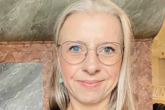 Sängerin JANA KAISER Sängerin JANA KAISER