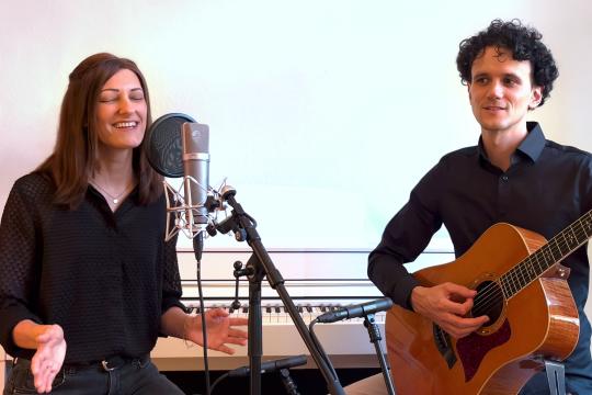 clé | Gesang & Gitarre