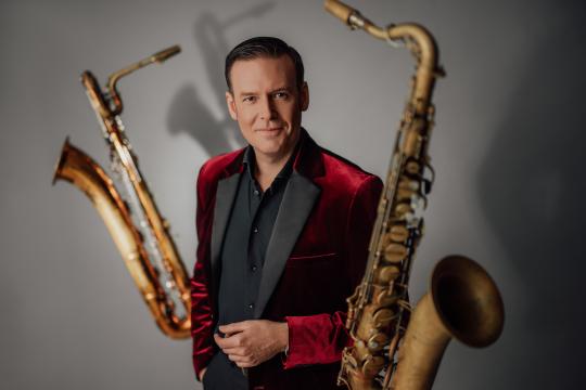 Solo- Saxophonist David Milzow