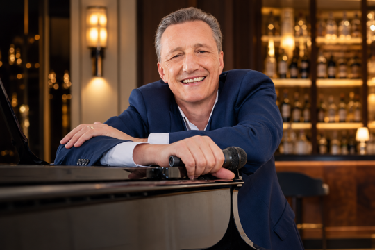 Christian Kirschstein Pianist & Sänger Christian Kirschstein Pianist & Sänger