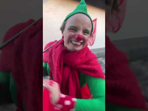 Video: Walking Act als Wurzel auf dem "Altstadtherbst" in Stolberg