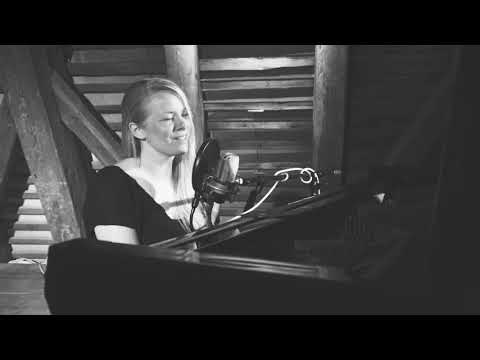 Video: Fields of gold
