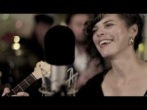 Video: Nina's Rusty Horns - Everybody Loves My Baby