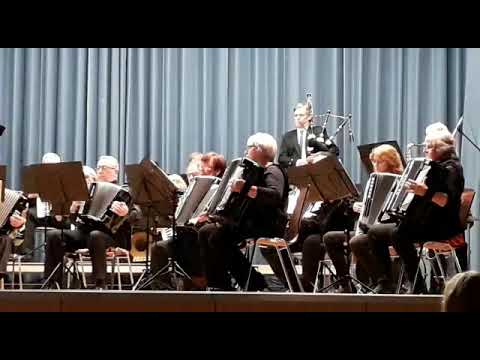 Video: Highland Cathedral mit Akordeon Orchester