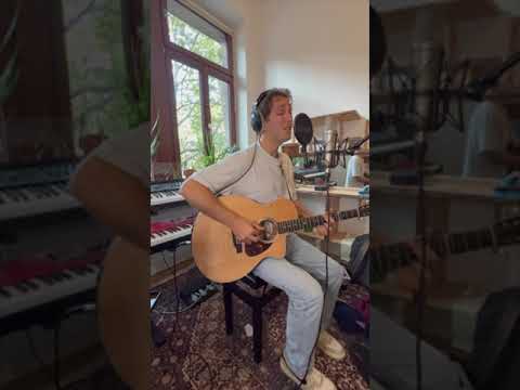 Video: Falling in love with you - Elvis