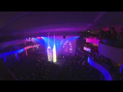 Video: Vertikaltuch duo Vila Lobos