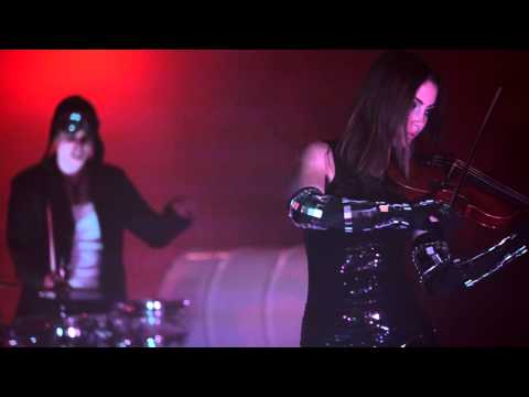 Video: Violin &amp; Drums Showact