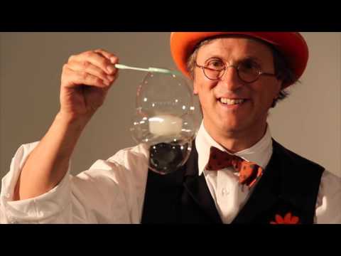 Video: Rinaldos Seifenblasenshow