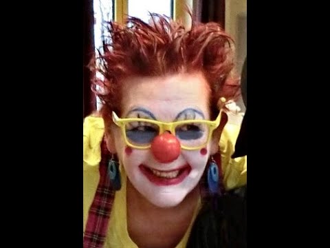 Video: Klassenclown und Zirkusdompteuse