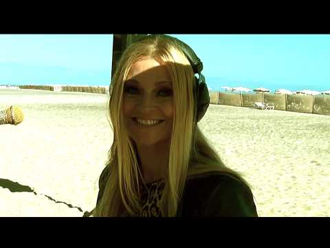 Video: D-Jane Jackie Morro Jable