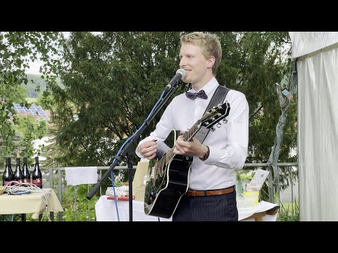 Video: Here Comes The Sun - The Beatles Cover - Live zu einer Hochzeit