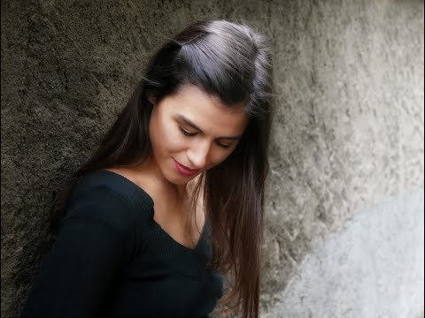 Video: Ave Marie - Schubert - (Latein)