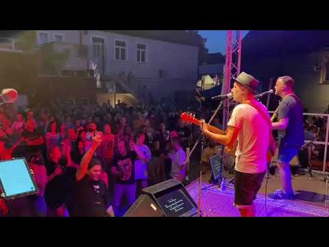Video: Journey - Don`t stop believin` Cover by EvergreenHeroes