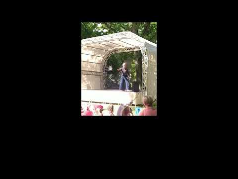Video: "Die Frau im Kürbis" beim Picknickkonzert in Parchim 2.9.2023