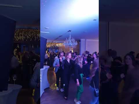 Video: DJ Team Nitro bringt auf deine Feier in Schwung 
