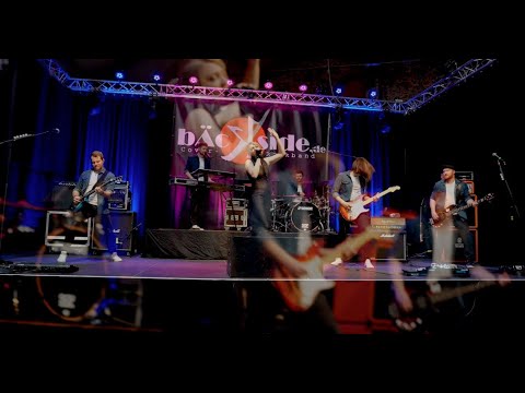 Video: bÄckside Cover - Blinding Lights vs. Take on Me @Lokschuppen Bebra