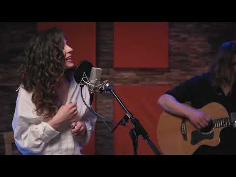 Video: Fly me to the moon