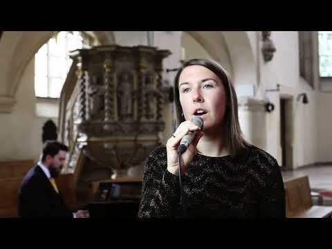 Video: Hochzeitslied - Kirche