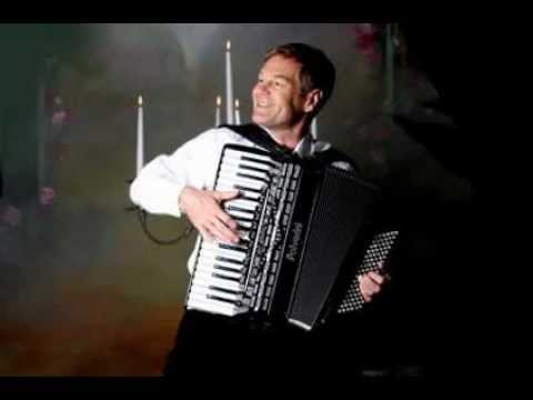 Video: Musettewalzer "Monsieur P"