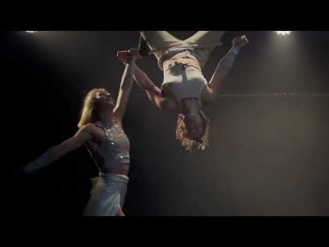 Video: Luftartistik - Female Duo