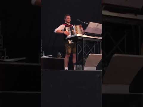 Video: Wir san vom Woid dahoam - Liveaufnahme Schöllnacher Volksfest