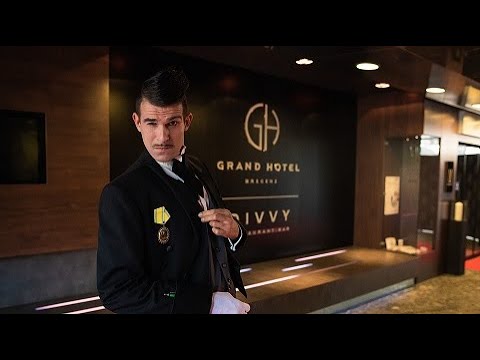 Video: Butler Herrmann - Walk-Act &amp; Close-Up Magic