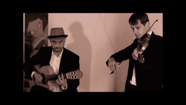 Video: happy oysters duo