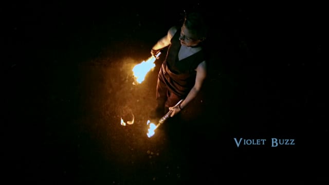 Video: Feuershow "Violet Buzz"