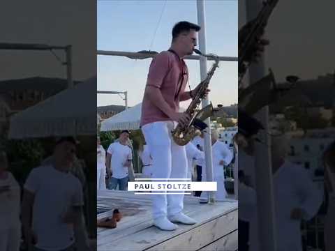 Video: Party Saxophonist Paul Stoltze 