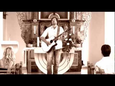 Video: Andre - Heaven