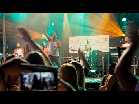 Video: Live Trailer 2024