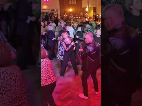 Video: Party