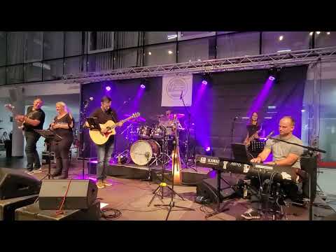 Video: Ala bin (Red bull Symphonic Cover)