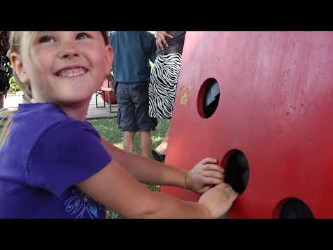 Video: Feuerrotes Spielmobil