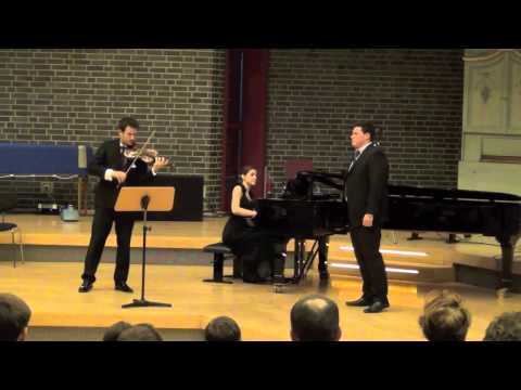 Video: ENSEMBLE ROYAL - Na sera e maggio (G. Cioffi)