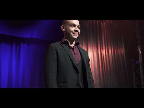 Video: Chris Calvin - Showtrailer 
