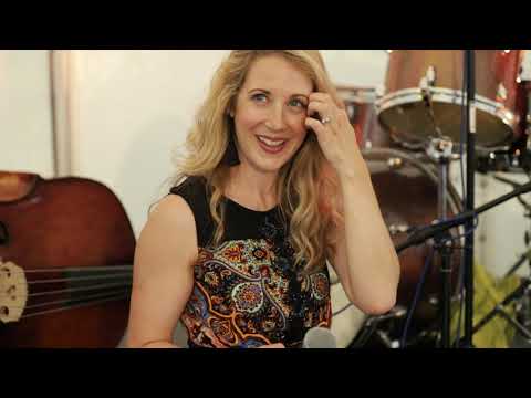 Video: grand ART jazz feat. Becki Biggins LIVE