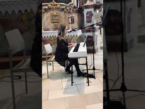 Video: A Moment like this - Kelly Clarkson - Cover by Anni