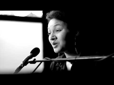 Video: Corinne Bahia - Victoria