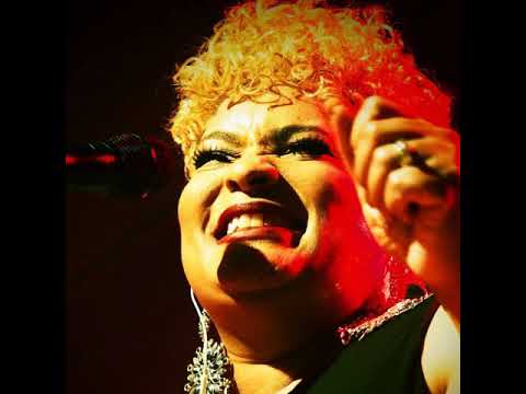 Video: Darnita sings I Never Loved A Man