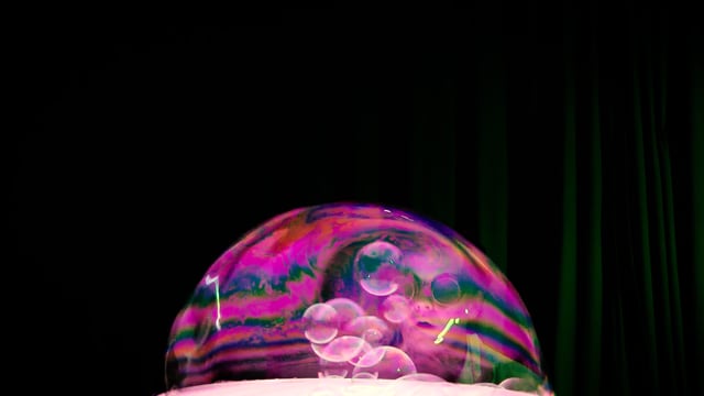 Video: Prof. Bubbles - Light Table