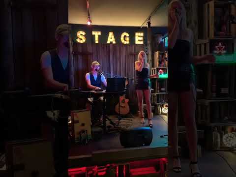 Video: Akustik Cover - Fairytale gone bad 