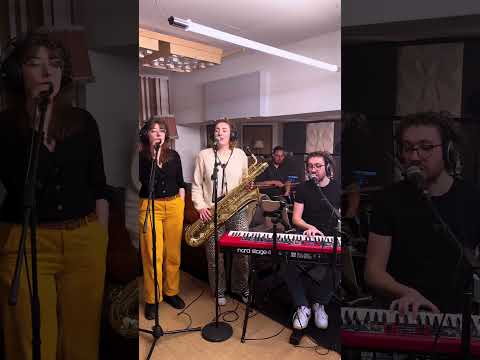Video: Bee Gees/Scary Pockets: Stayin Alive