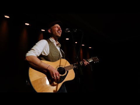 Video: Amazing - ein eigener Song live gespielt - Theo Klattenhoff