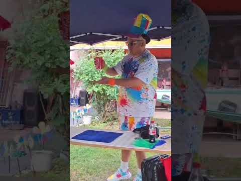 Video: magic-ballon, its-magic.net: Weg ist die Cola. Kinderzauberei und Klamauk...